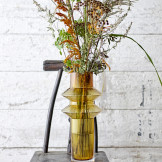 Smuk vase fra Bloomingville. Her den brune Corna.